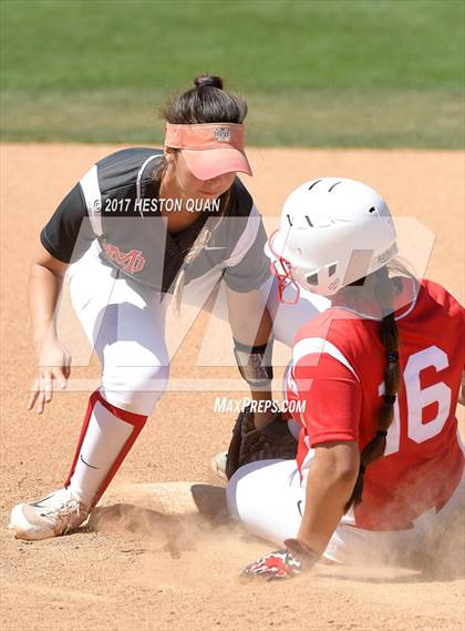 Thumbnail 2 in Mater Dei vs Corona (Alan Dugard Tournament) photogallery.