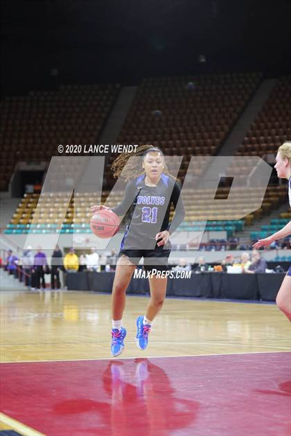 Thumbnail 2 in Grandview vs. Valor Christian (CHSAA 5A Final Four) photogallery.