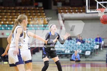 Thumbnail 2 in Grandview vs. Valor Christian (CHSAA 5A Final Four) photogallery.