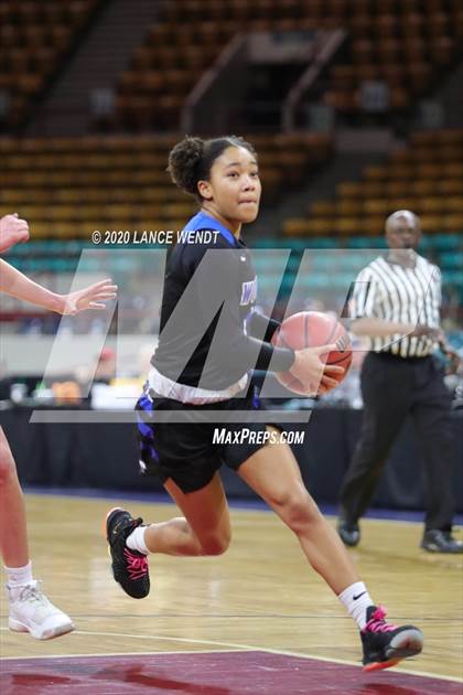 Thumbnail 3 in Grandview vs. Valor Christian (CHSAA 5A Final Four) photogallery.