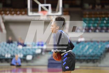 Thumbnail 1 in Grandview vs. Valor Christian (CHSAA 5A Final Four) photogallery.