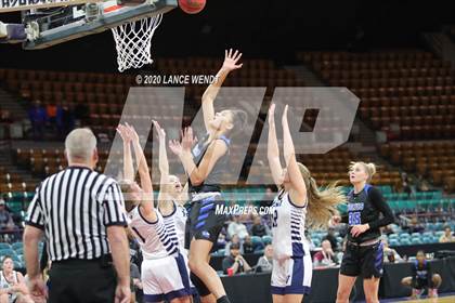 Thumbnail 2 in Grandview vs. Valor Christian (CHSAA 5A Final Four) photogallery.