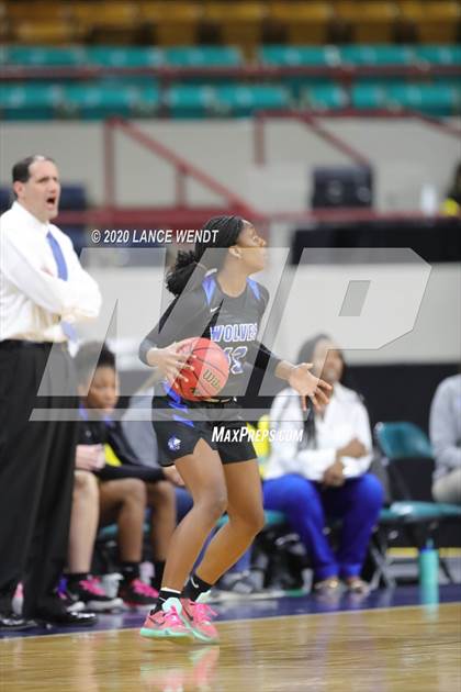 Thumbnail 2 in Grandview vs. Valor Christian (CHSAA 5A Final Four) photogallery.