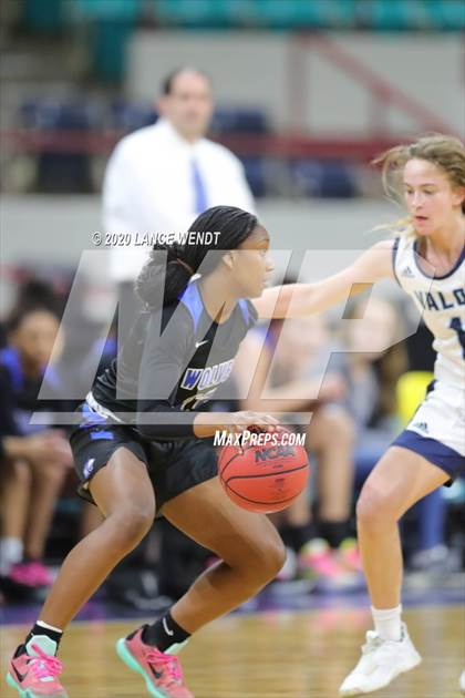 Thumbnail 3 in Grandview vs. Valor Christian (CHSAA 5A Final Four) photogallery.