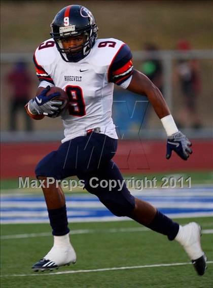 Thumbnail 1 in Roosevelt @ Charter Oak photogallery.
