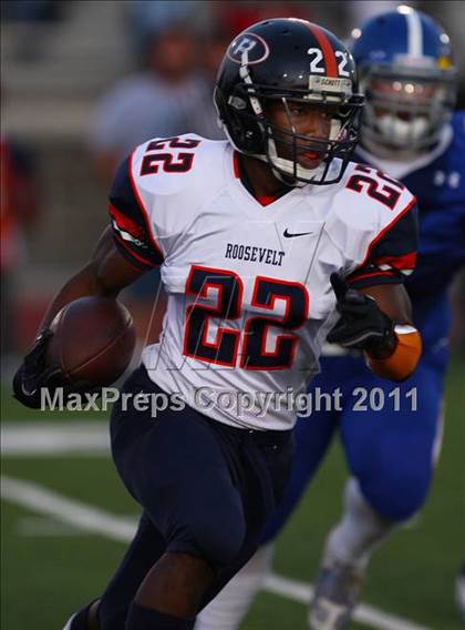 Thumbnail 3 in Roosevelt @ Charter Oak photogallery.