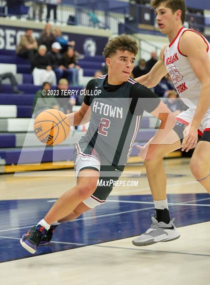Thumbnail 1 in Herriman vs. American Fork (Corner Canyon Tournament of Champions) photogallery.