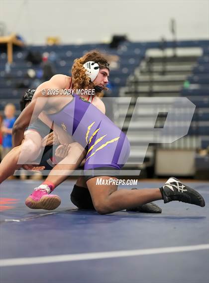 Thumbnail 3 in Lewisburg vs Desoto Central photogallery.