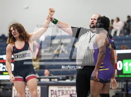 Thumbnail 2 in Lewisburg vs Desoto Central photogallery.