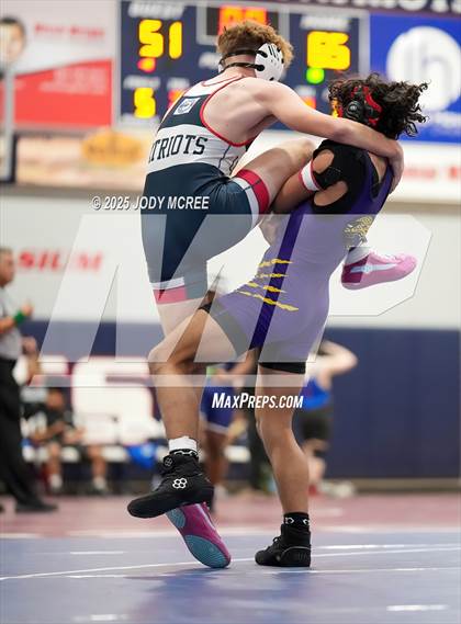 Thumbnail 2 in Lewisburg vs Desoto Central photogallery.