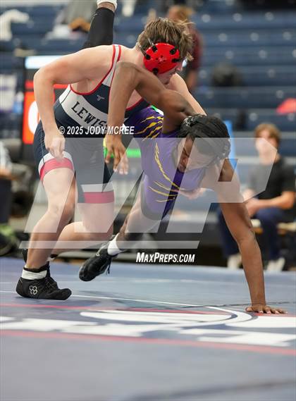 Thumbnail 1 in Lewisburg vs Desoto Central photogallery.