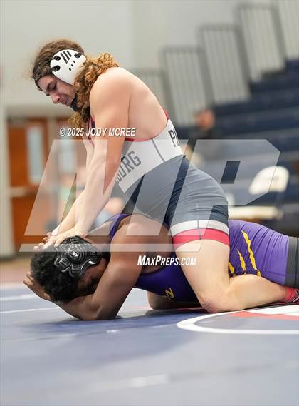 Thumbnail 2 in Lewisburg vs Desoto Central photogallery.