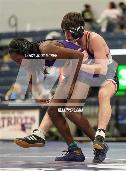 Thumbnail 2 in Lewisburg vs Desoto Central photogallery.