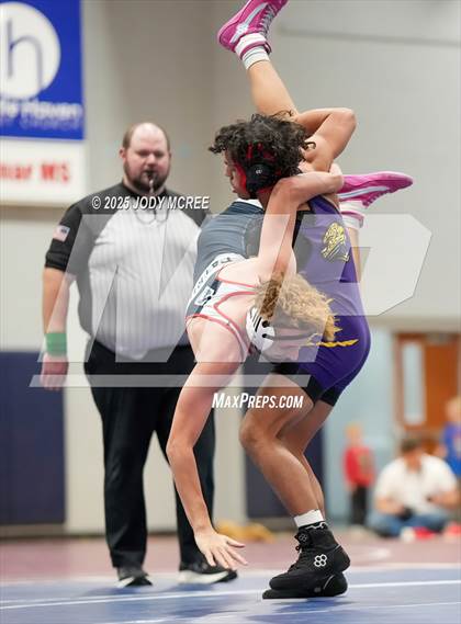 Thumbnail 3 in Lewisburg vs Desoto Central photogallery.