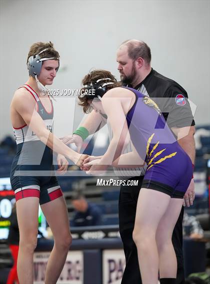 Thumbnail 3 in Lewisburg vs Desoto Central photogallery.