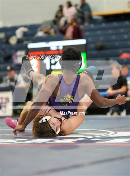 Thumbnail 2 in Lewisburg vs Desoto Central photogallery.