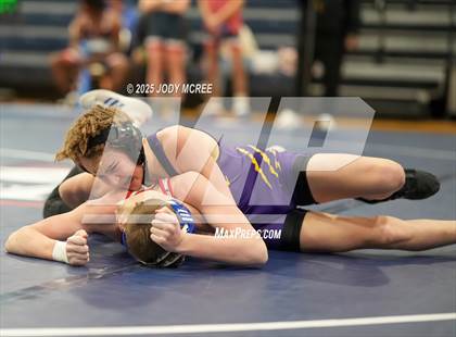 Thumbnail 1 in Lewisburg vs Desoto Central photogallery.