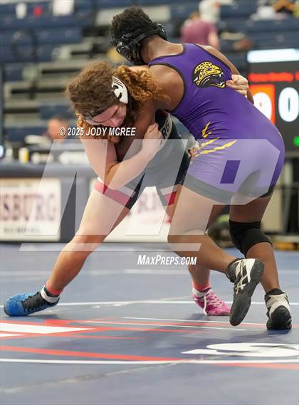 Thumbnail 1 in Lewisburg vs Desoto Central photogallery.