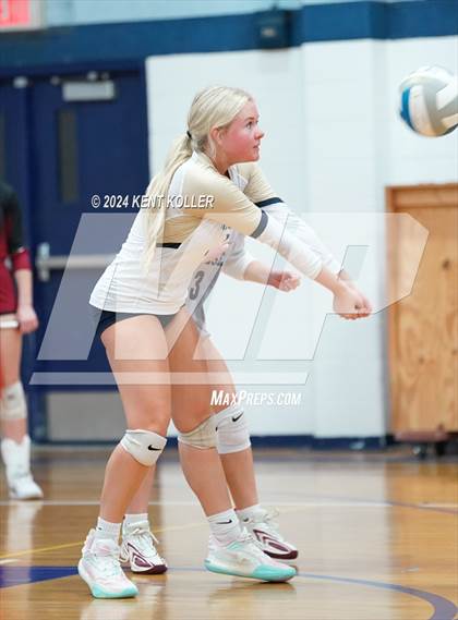 Thumbnail 1 in Chelsea vs. Mott (Our Lady Of The Lakes Invite) photogallery.