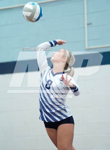 Thumbnail 2 in Chelsea vs. Mott (Our Lady Of The Lakes Invite) photogallery.
