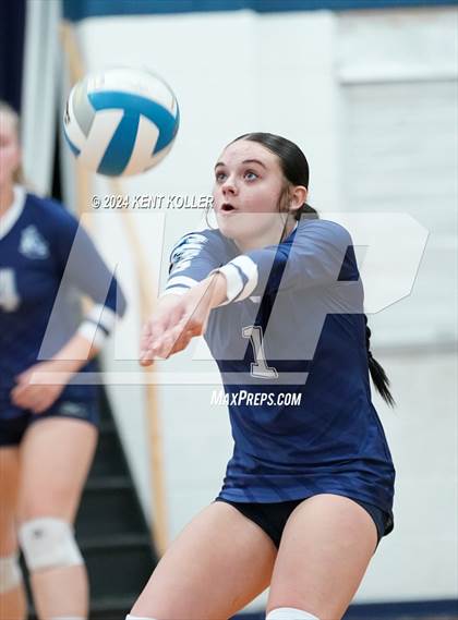 Thumbnail 2 in Chelsea vs. Mott (Our Lady Of The Lakes Invite) photogallery.