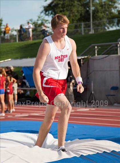Thumbnail 1 in CIF State Championships (Boys Pole Vault) photogallery.