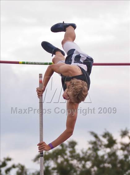 Thumbnail 2 in CIF State Championships (Boys Pole Vault) photogallery.
