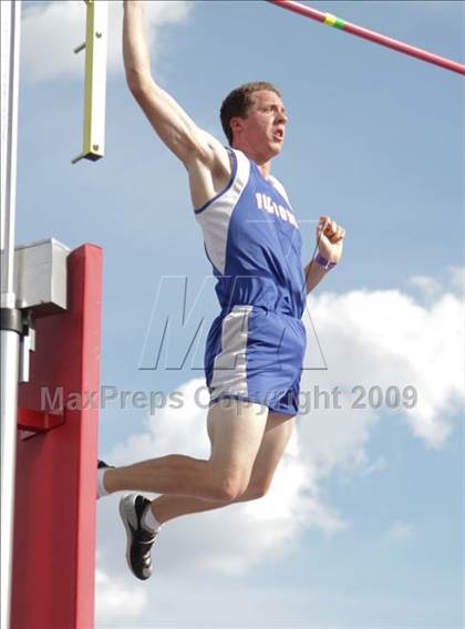 Thumbnail 3 in CIF State Championships (Boys Pole Vault) photogallery.