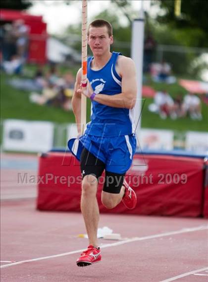 Thumbnail 2 in CIF State Championships (Boys Pole Vault) photogallery.
