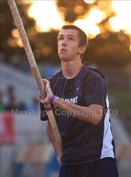 Thumbnail 3 in CIF State Championships (Boys Pole Vault) photogallery.