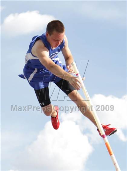 Thumbnail 3 in CIF State Championships (Boys Pole Vault) photogallery.