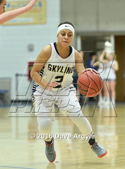 Thumbnail 3 in Skyline vs. Bonneville (UHSAA 4A First Round) photogallery.