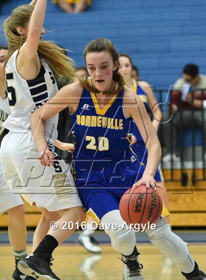 Thumbnail 1 in Skyline vs. Bonneville (UHSAA 4A First Round) photogallery.