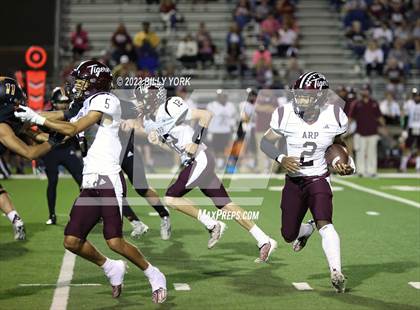 Thumbnail 2 in Grand Saline vs Arp photogallery.
