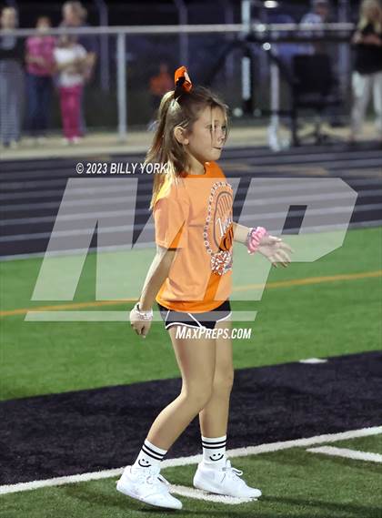 Thumbnail 1 in Grand Saline vs Arp photogallery.