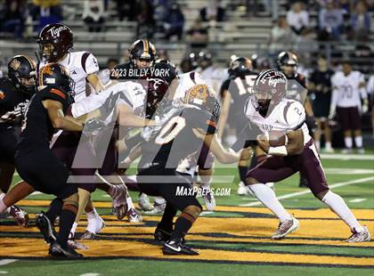 Thumbnail 3 in Grand Saline vs Arp photogallery.