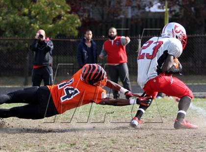 Thumbnail 3 in DuVal vs. Suitland photogallery.