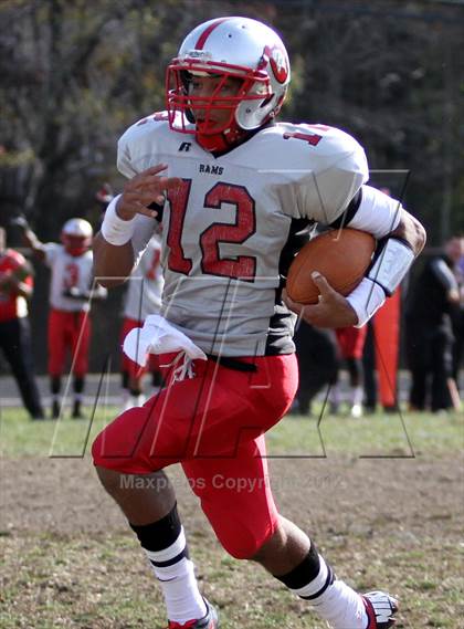 Thumbnail 1 in DuVal vs. Suitland photogallery.