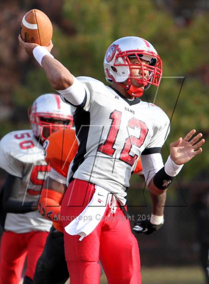 Thumbnail 2 in DuVal vs. Suitland photogallery.