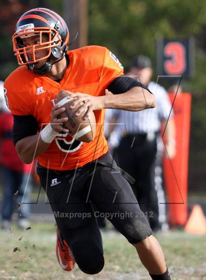 Thumbnail 2 in DuVal vs. Suitland photogallery.