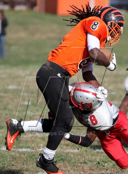 Thumbnail 1 in DuVal vs. Suitland photogallery.