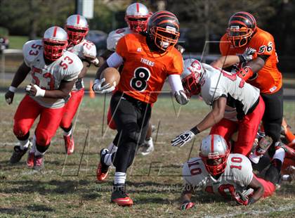 Thumbnail 2 in DuVal vs. Suitland photogallery.