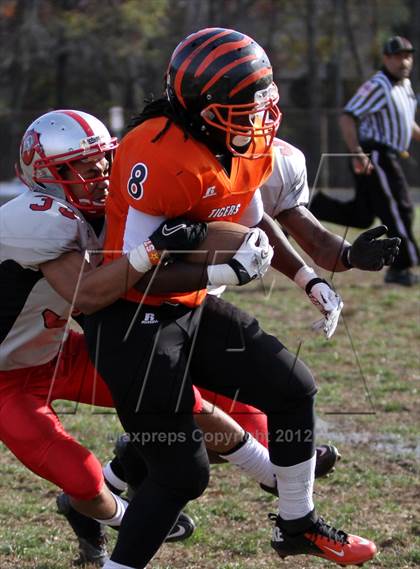 Thumbnail 2 in DuVal vs. Suitland photogallery.