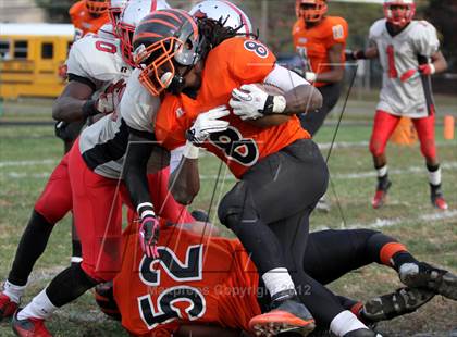 Thumbnail 2 in DuVal vs. Suitland photogallery.
