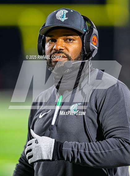 Thumbnail 2 in Kilgore vs. Almeta Crawford (UIL 4A D1 Football Quarterfinals) photogallery.