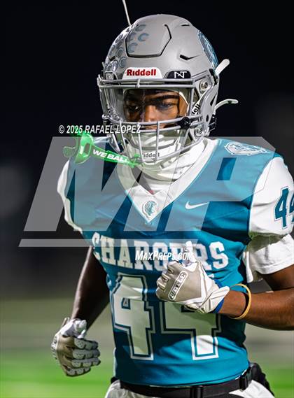 Thumbnail 1 in Kilgore vs. Almeta Crawford (UIL 4A D1 Football Quarterfinals) photogallery.