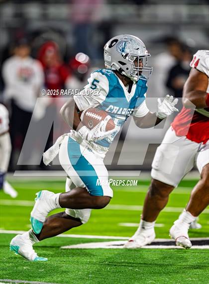 Thumbnail 2 in Kilgore vs. Almeta Crawford (UIL 4A D1 Football Quarterfinals) photogallery.