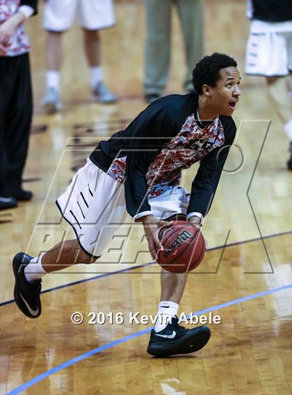 Thumbnail 2 in Boulder Creek vs Desert Ridge (Hoopin' it Up at the Arena) photogallery.