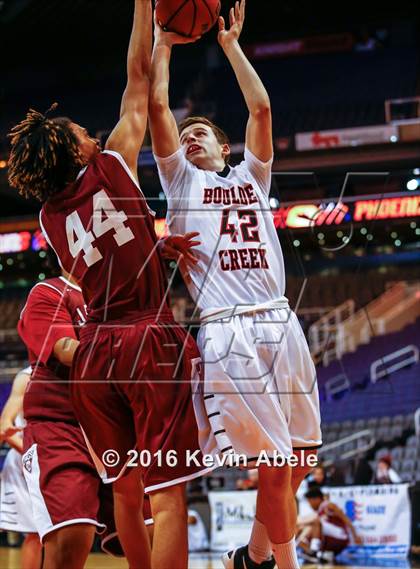 Thumbnail 2 in Boulder Creek vs Desert Ridge (Hoopin' it Up at the Arena) photogallery.