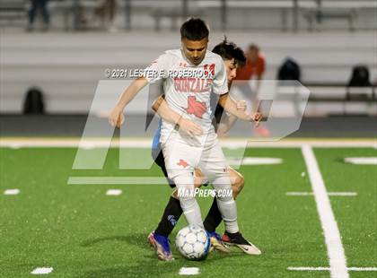 Thumbnail 1 in Gonzales @ La Vernia (UIL 4A Bi-District Playoffs) photogallery.